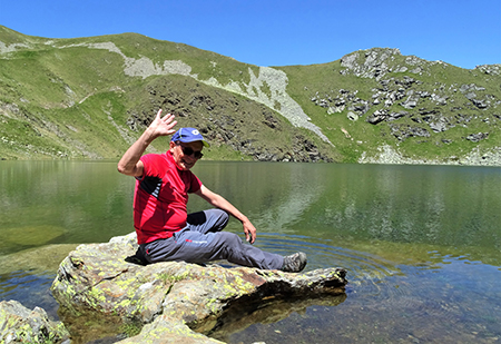 Corno Stella (2620 m) con Montebello, solo, in compagnia degli stambecchi il 22 giugno 2020  - FOTOGALLERY